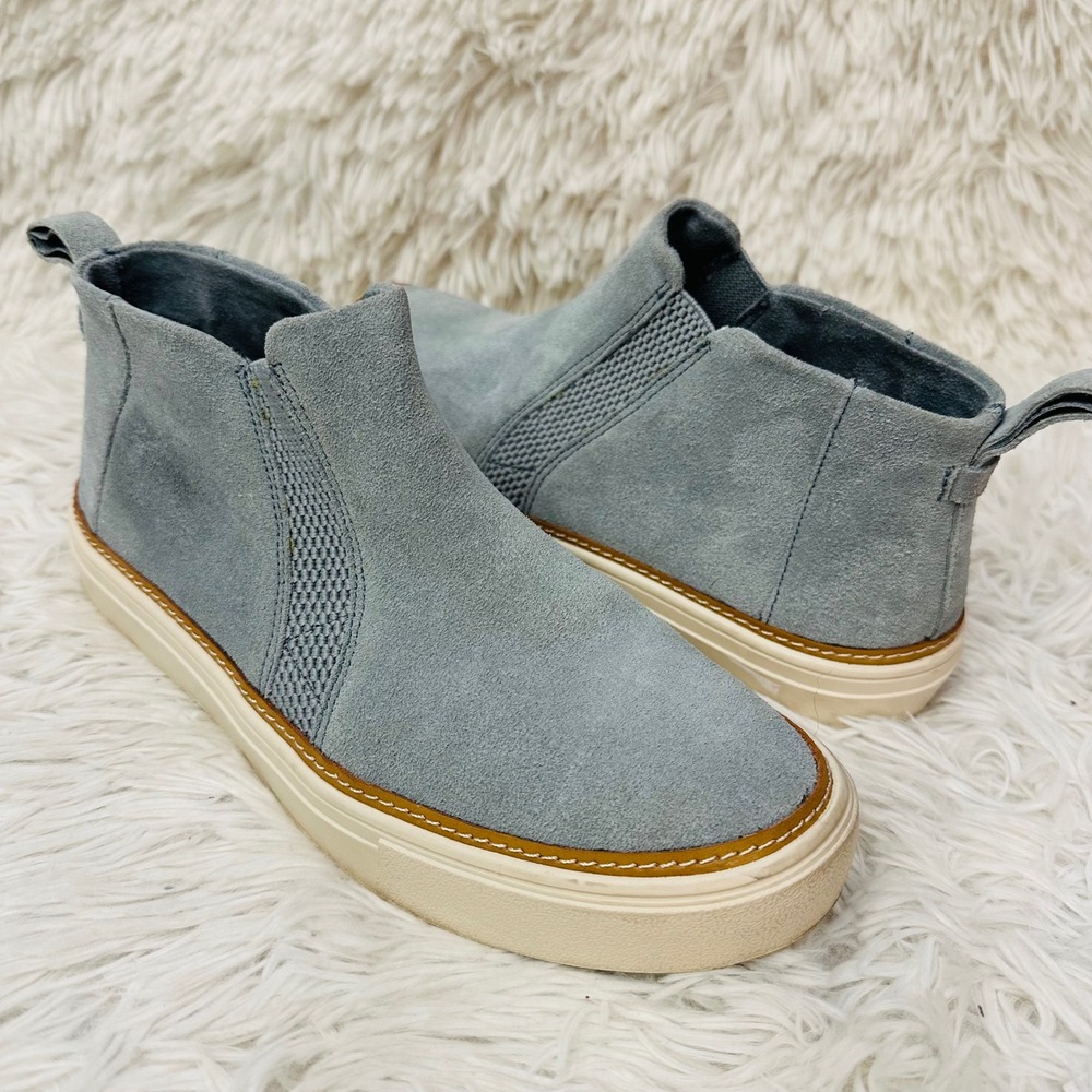 TOMS Stone Gray/Blue Suede Bryce Pull On High Top Sneakers Women's sz 7